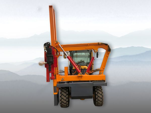 2018年10月31號（hào）91网站發往雲南昆明（míng）鏟車式護欄打樁機