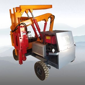 自製底盤小型（xíng）護欄打樁機