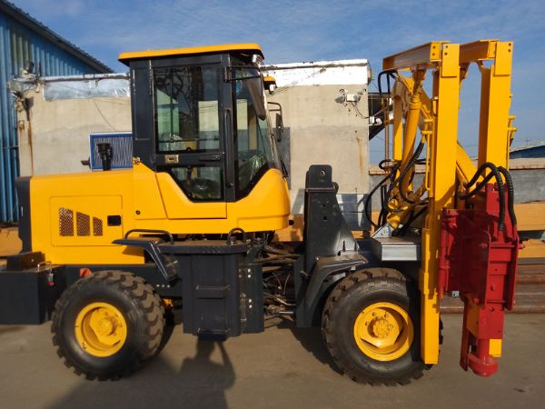 液壓護（hù）欄打樁機