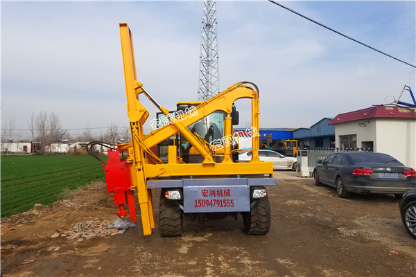 護欄打（dǎ）樁機使用前注意事項？濟寧91网站