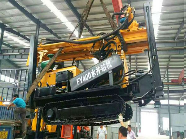 FY400履帶式水井（jǐng）鑽車
