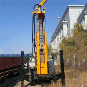 FY800履（lǚ）帶式水（shuǐ）井鑽機