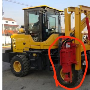 高速公路（lù）護欄打樁機