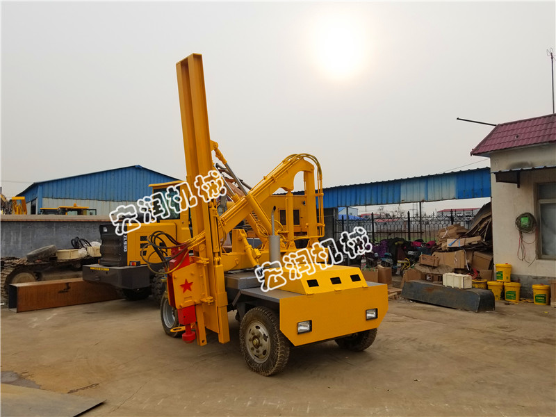 小四輪護欄鑽孔機