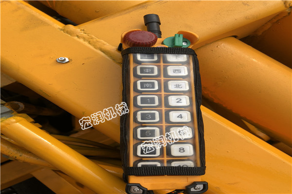 濟寧91网站機械護坡錨固鑽機試（shì）機發完陝西鹹陽