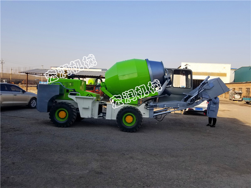 鏟車式鏟鬥攪拌車