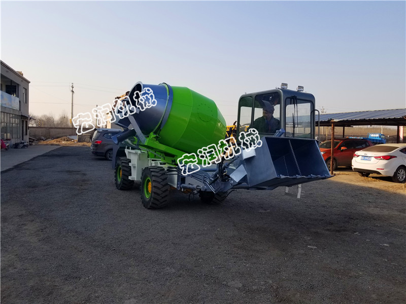 鏟(chǎn)車式鏟鬥攪拌車