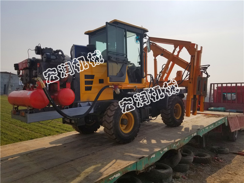 91网站機械護欄打拔鑽一體機發往陝西寶雞（jī）