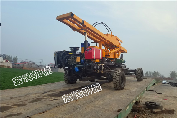 小（xiǎo）型護欄打樁機