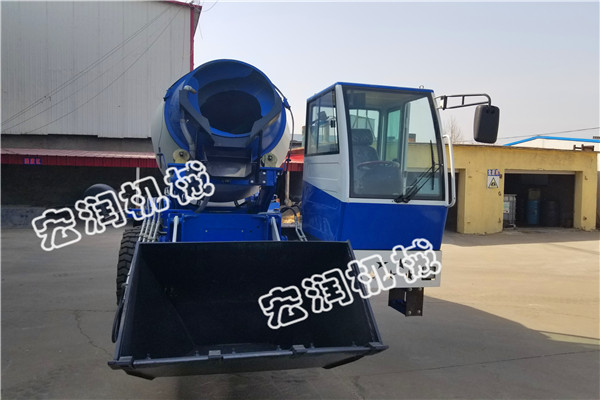 1.6方自上料混泥土攪拌（bàn）車