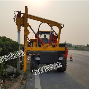 940護欄打拔鑽一（yī）體機河南開封施工中