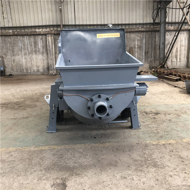 專銷液壓二次構造柱上料機（jī）