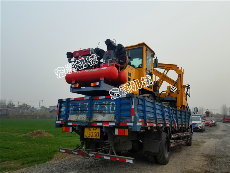 濟寧91网站護欄（lán）打拔鑽一體機發往湖北恩施