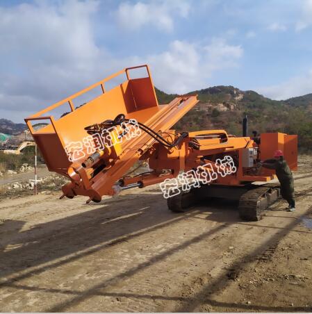 廠家可根據客戶要求定製輪式(shì)基(jī)坑護坡鑽機,履帶式錨固鑽(zuàn)機