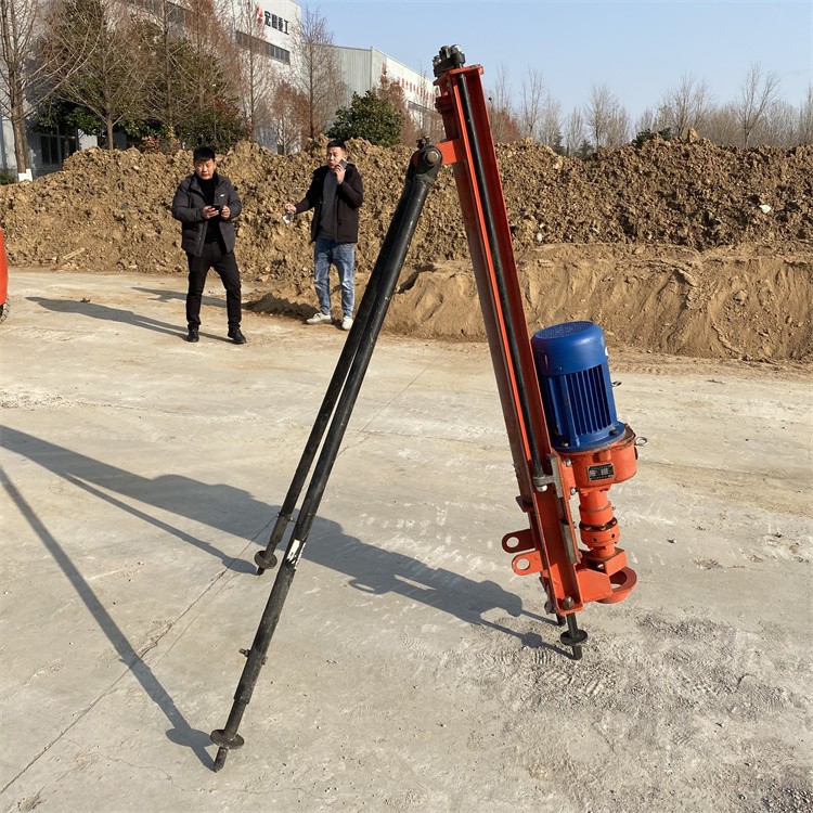 小型潛孔鑽機的特點
