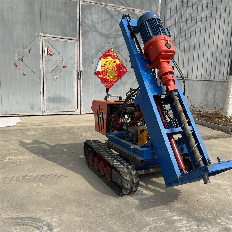 履帶（dài）小型潛孔（kǒng）鑽機