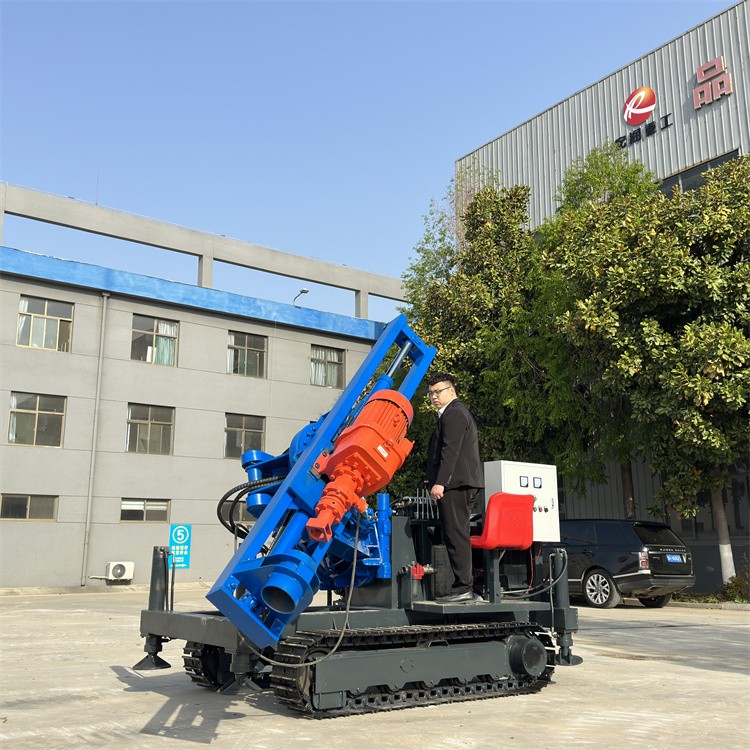 小型隧道鑽機