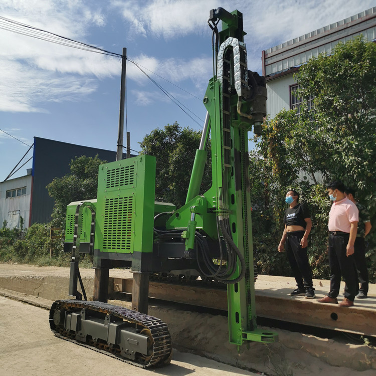 高支腿光伏鑽（zuàn）機